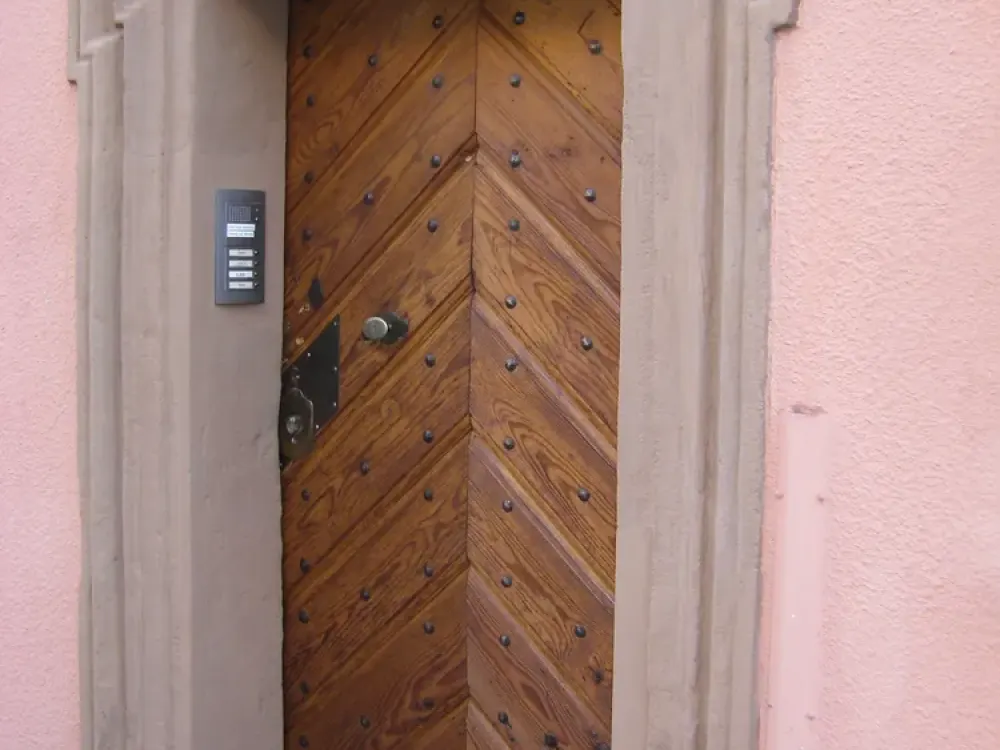 Denkmalschutz Wohnung mit 3 Zimmern im Herzen von Erlangen