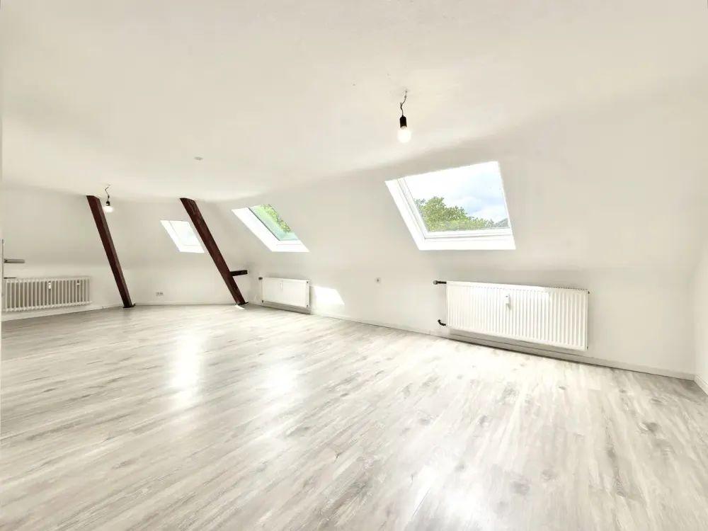 Above the Roofs of Blumenplatz, Modernized 2-Room Apartment with Built-in Kitchen