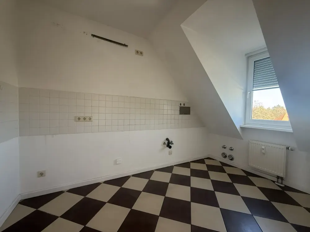 Lichtdurchflutete 3-Raumwohnung in ruhiger Lage in Böhlen - FE 35 / DG