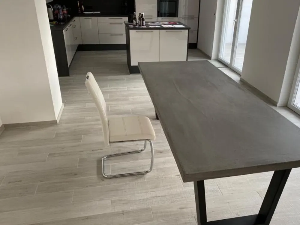 شقة طابق أرضي إيكينتال 120 متر مربع - حديقة - مطبخ مجهز - مجددة حديثا