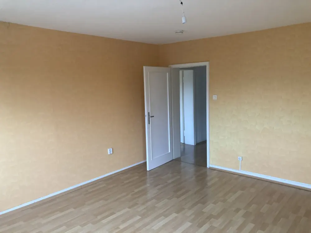 Helle 3-Zimmer-Wohnung im 1. OG in Frankfurt-Ginnheim