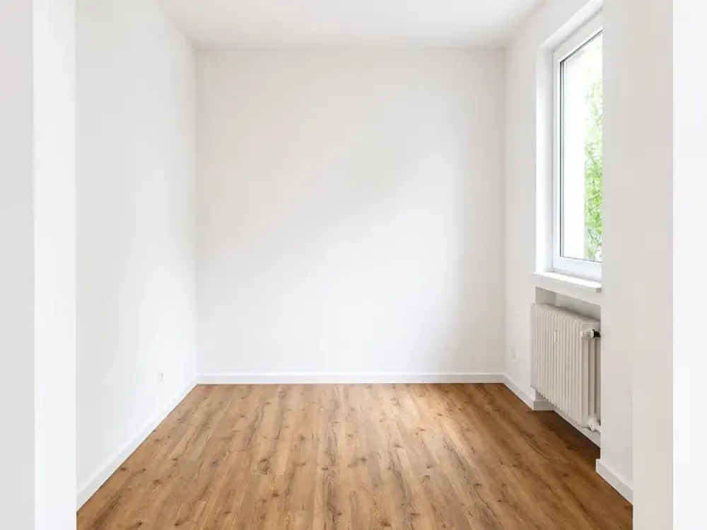 Frisch sanierte 2-Zimmer Wohnung mit traumhaftem Wohn-Essbereich!