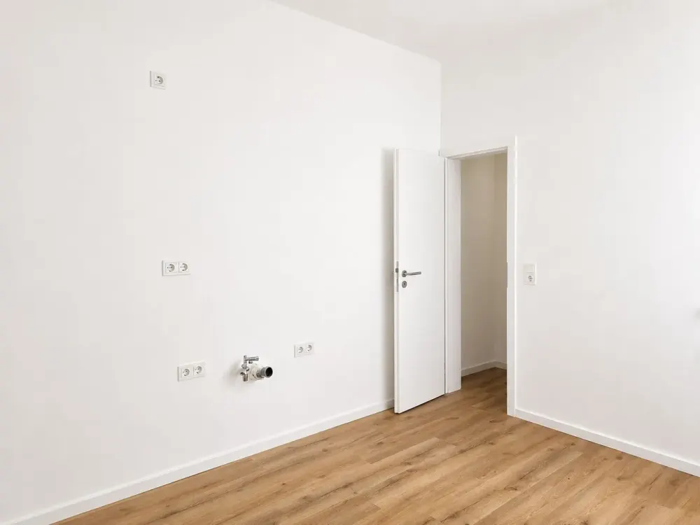 Frisch sanierte 2-Zimmer Wohnung mit traumhaftem Wohn-Essbereich!