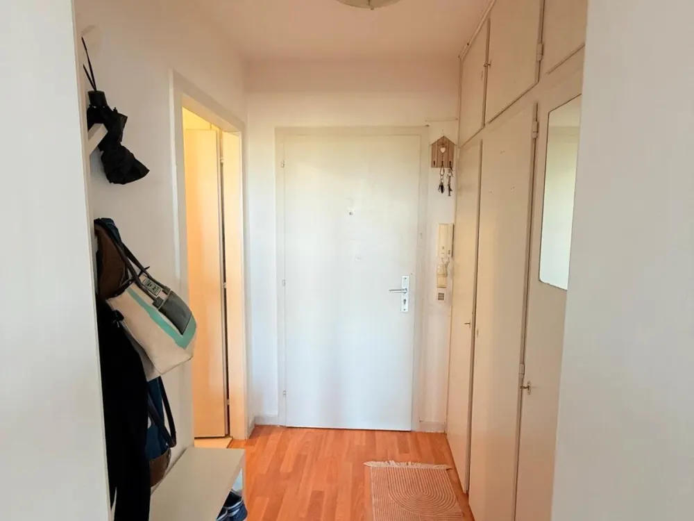 BEFRISTEST 2 Monaten - 1,5-Zimmer-Wohnung mit Balkon in Farmsen