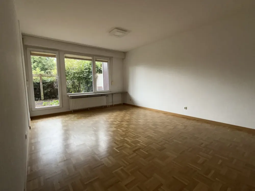 2-Zimmer-EG Wohnung mit großer Terrasse & Tiefgarage