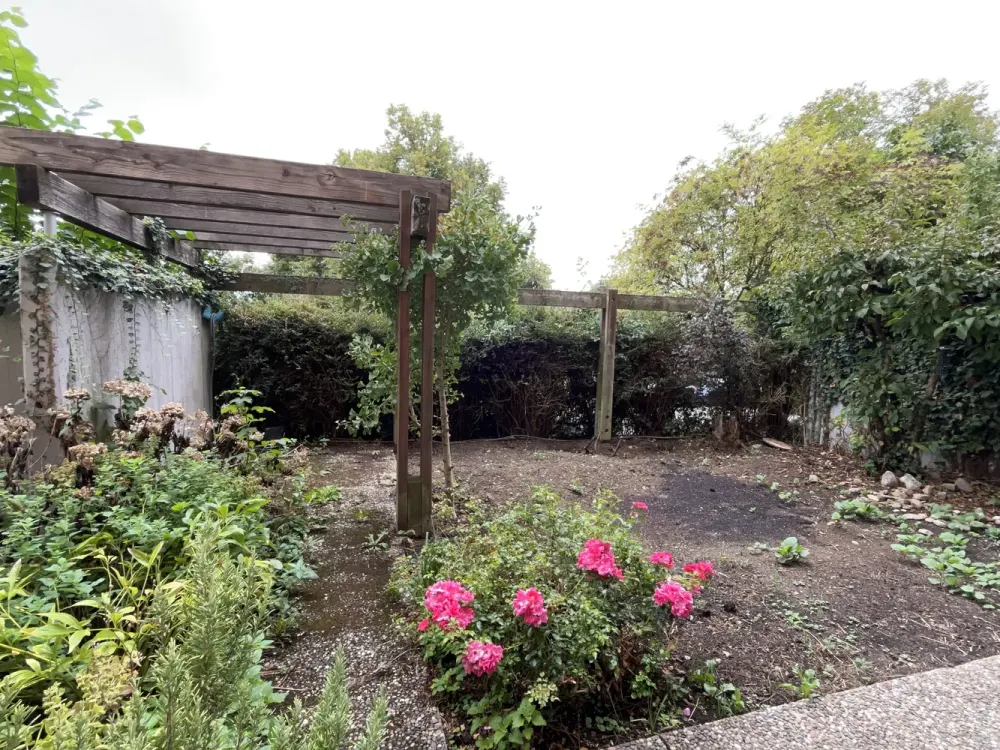 2-Zimmer-EG Wohnung mit großer Terrasse & Tiefgarage