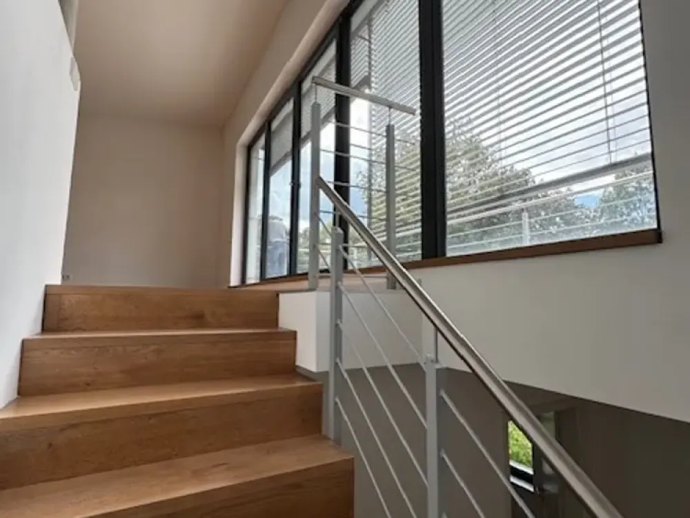 Lichtdurchflutete 2,5 Zimmer- Dachterrassenwohnung in Harlaching, Nähe Tiroler Platz