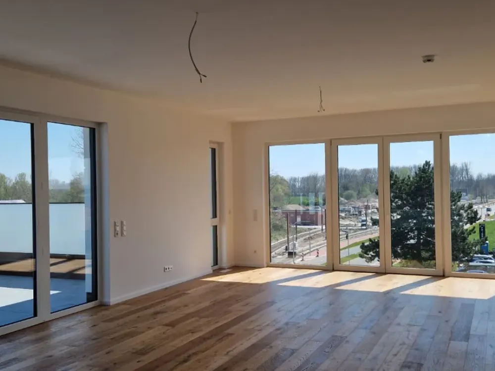 A Dreamlike Penthouse with East/West Terrace and Power Connection for a Whirlpool