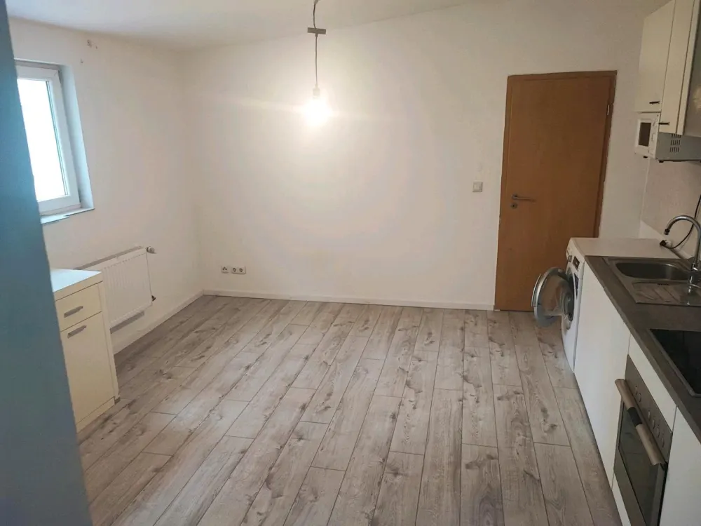 Zentral gelegene 1,5 Zimmer EG Wohnung mit eigenem Eingang