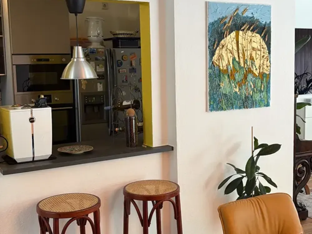 Großzügige 4-Zimmer-Wohnung mit 35 m² Südterrasse, Garage und Gartenflair