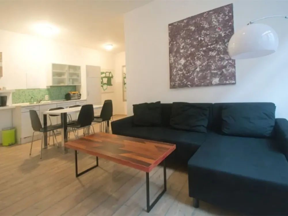 Wohnen mit Charakter: 1,5-Zimmer-Wohnung in Berlin-Neukölln