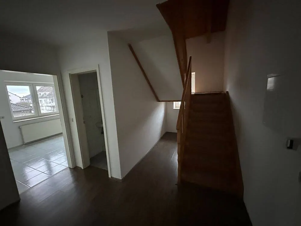 Maisonette mit 4 ZKB Wohnung mit kleinen Wintergarten auf jeder Etage in Kassel Forstfeld