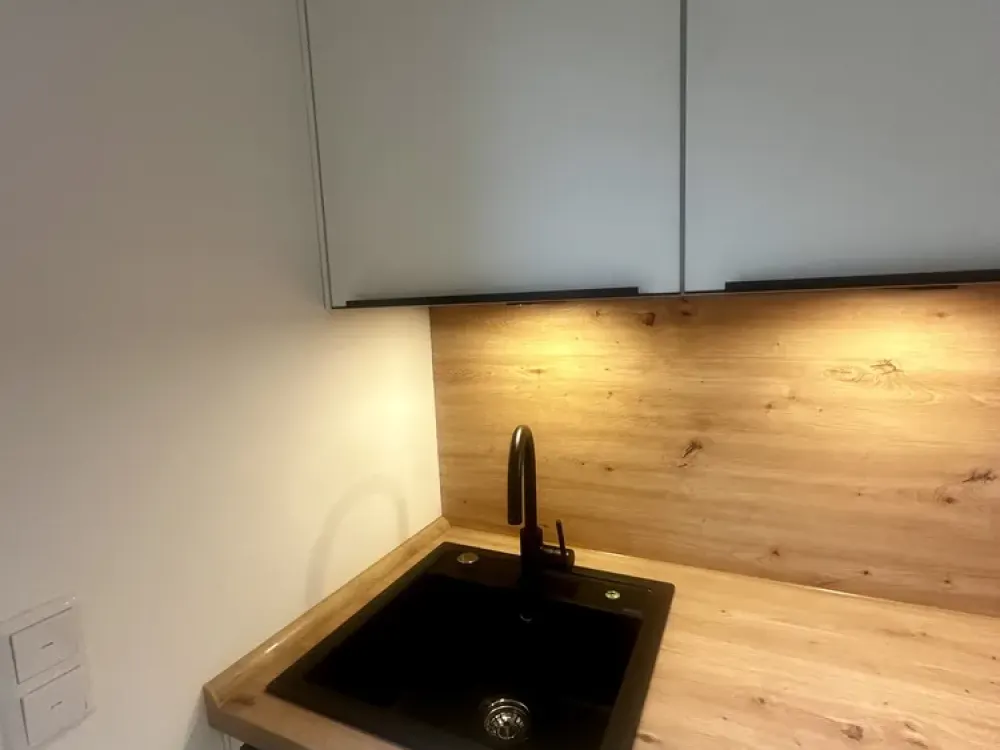 Provisionsfreier Erstbezug: barrierefreie 2-Zimmer-Wohnung mit Terrasse und 90 m² Garten