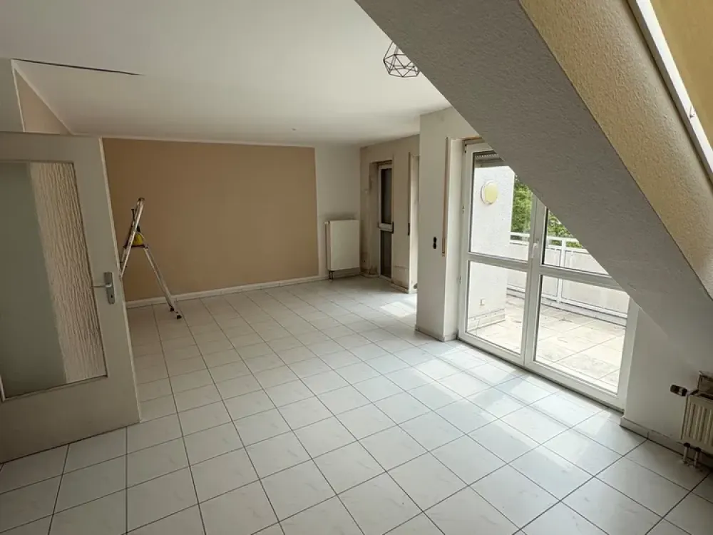 Top renovierte 2 Zimmer Wohnung in Offenbach