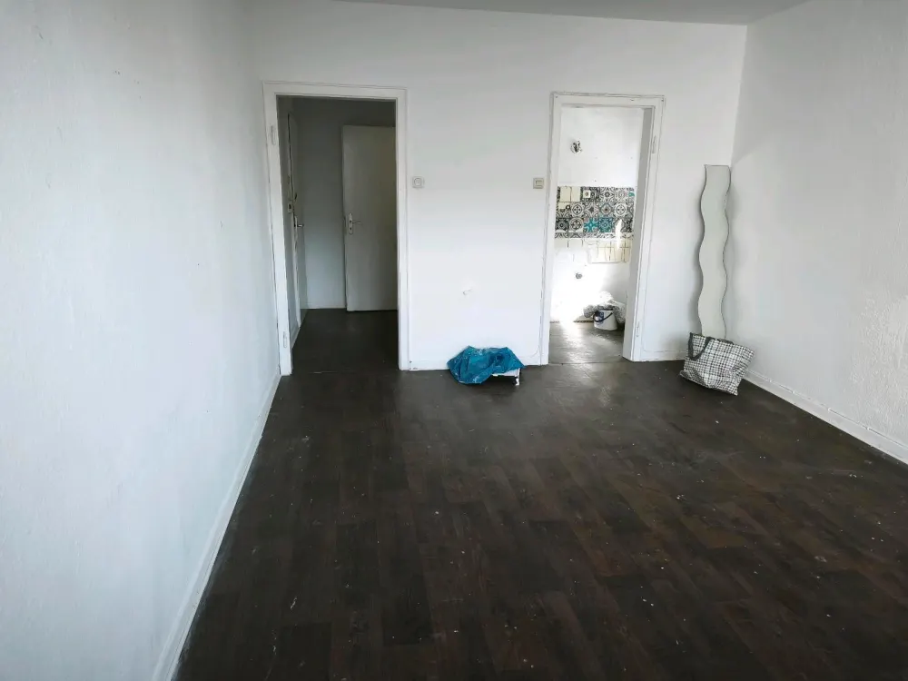 Single Wohnung in RE Süd