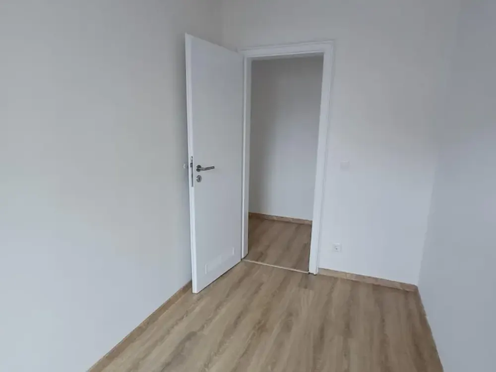 zentrale großzügige 2,5 Zimmer Wohnung