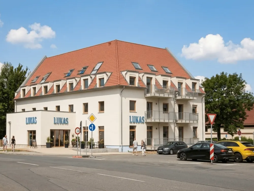 Traumhafte 2-Zimmer-DG-Wohnung im Erstbezug + moderner Neubau + Lift + FuBo-Heizung + Parkett + Bäckerei im Haus