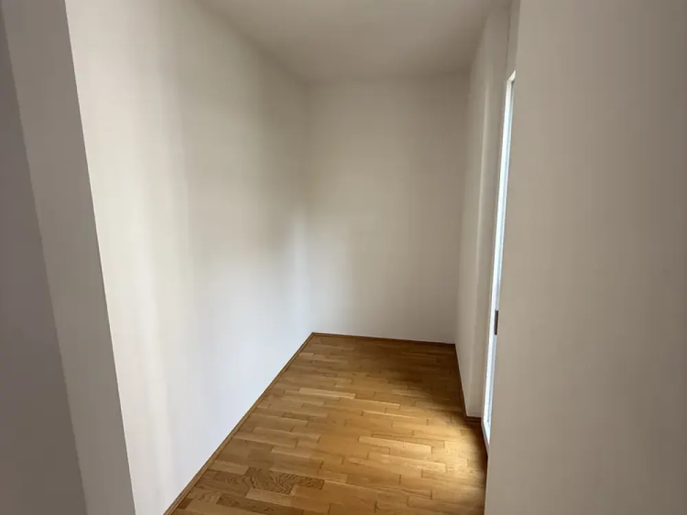 wunderschöne 3 Zimmer Wohnung mit Balkon