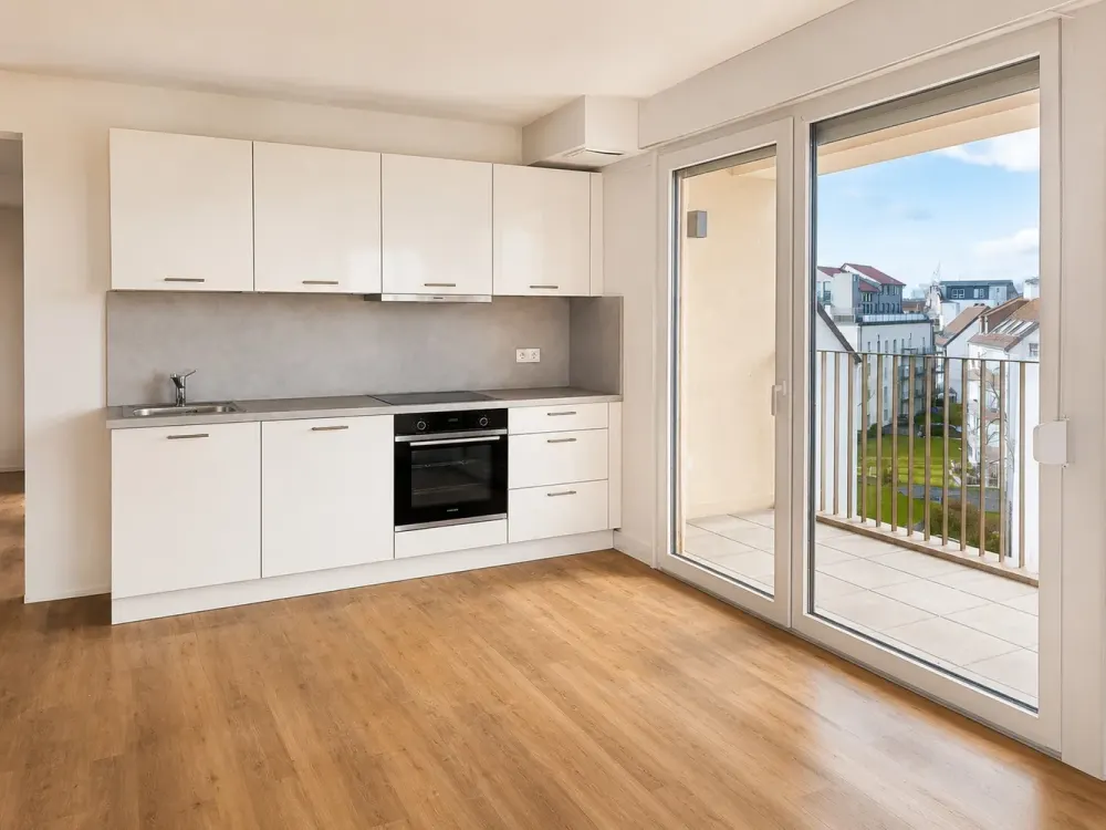 *Like New* 3-Room Apartment with Balcony in Offenbach