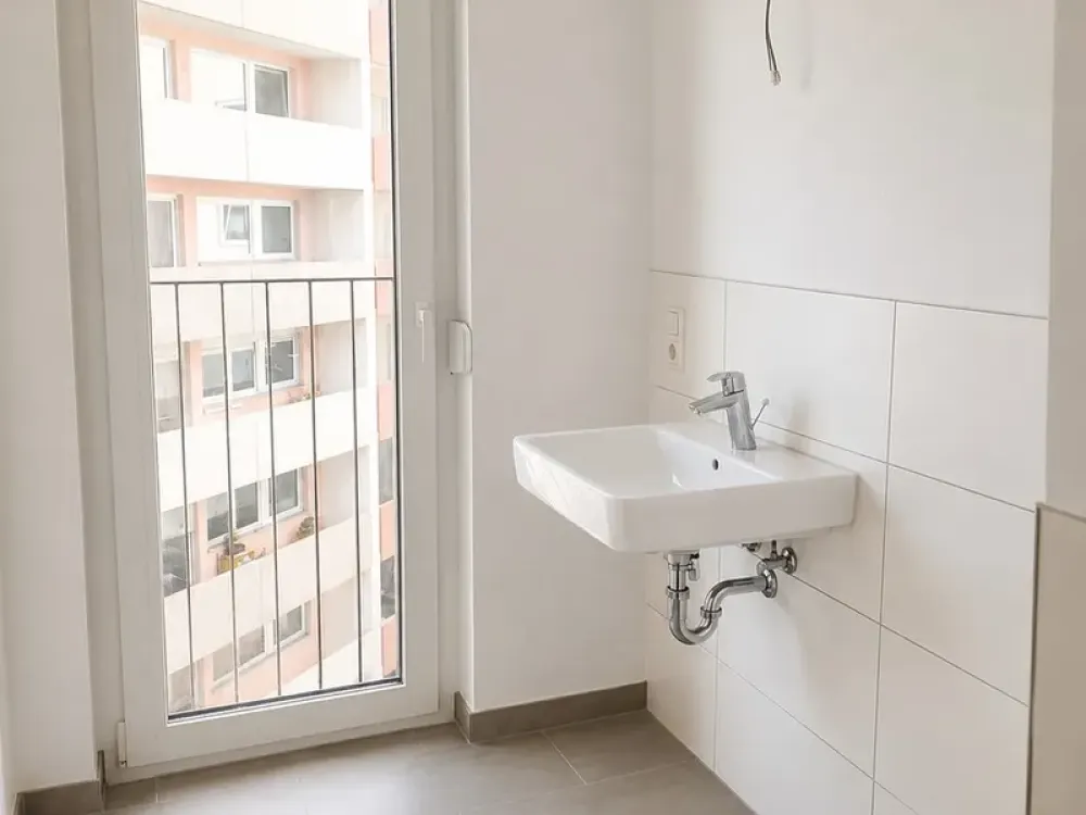 *Like New* 3-Room Apartment with Balcony in Offenbach
