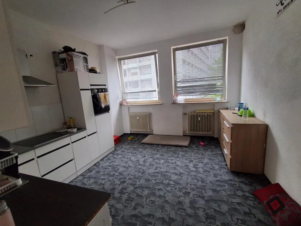 Wohnen mit Charakter: Großzügige 5-Zimmer-Wohnung in Saarbrücken