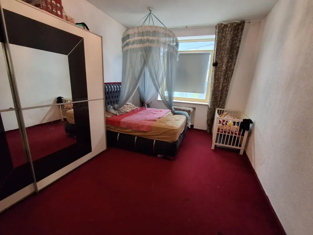Wohnen mit Charakter: Großzügige 5-Zimmer-Wohnung in Saarbrücken