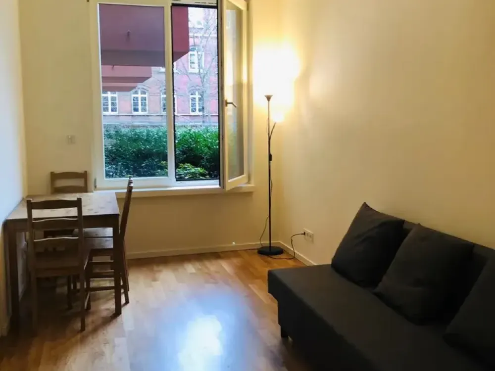 Neu Wohnung mit Einbauküche