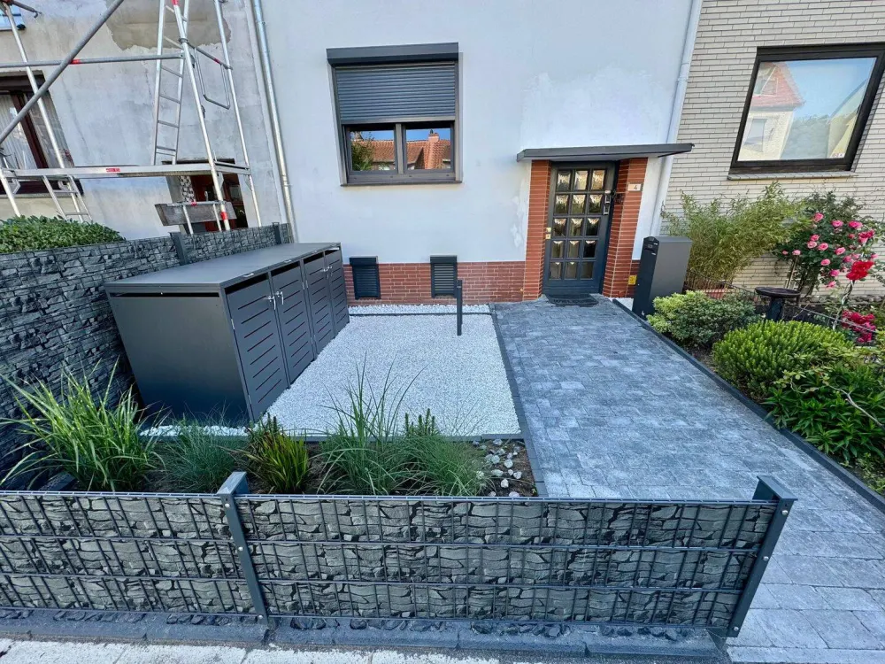 Voll Möblierte 2 Zi.-Wohnung, 50 m², Balkon Kurz oder langfristig an Geschäftsreisende usw. zu vermieten...