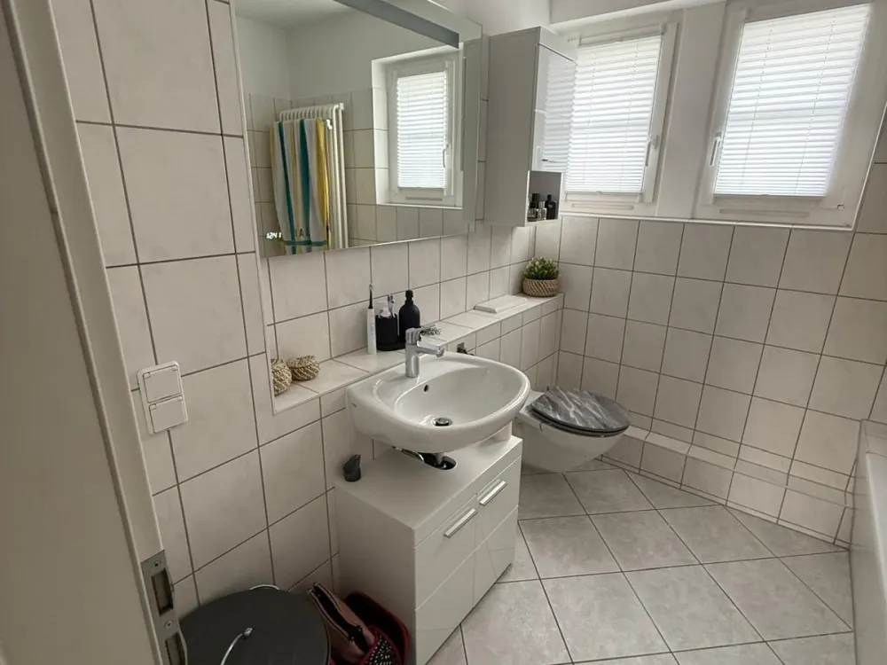 Looking for a new tenant for a beautiful 2-room fully furnished apartment