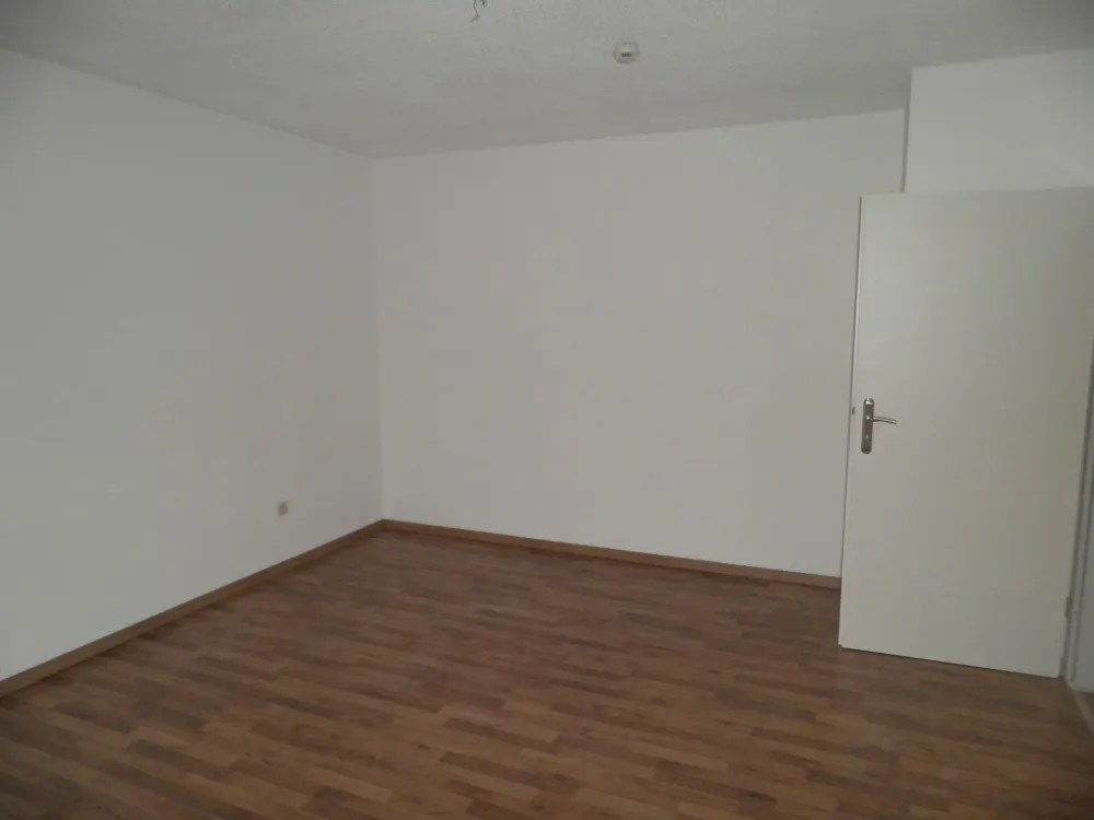 3,5- Zimmer- Wohnung mit großem Süd-West-Balkon