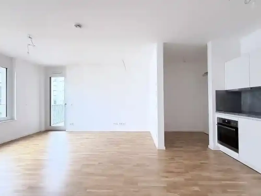 Modern 2-Room Apartment with Brand Kitchen and Spacious Balcony