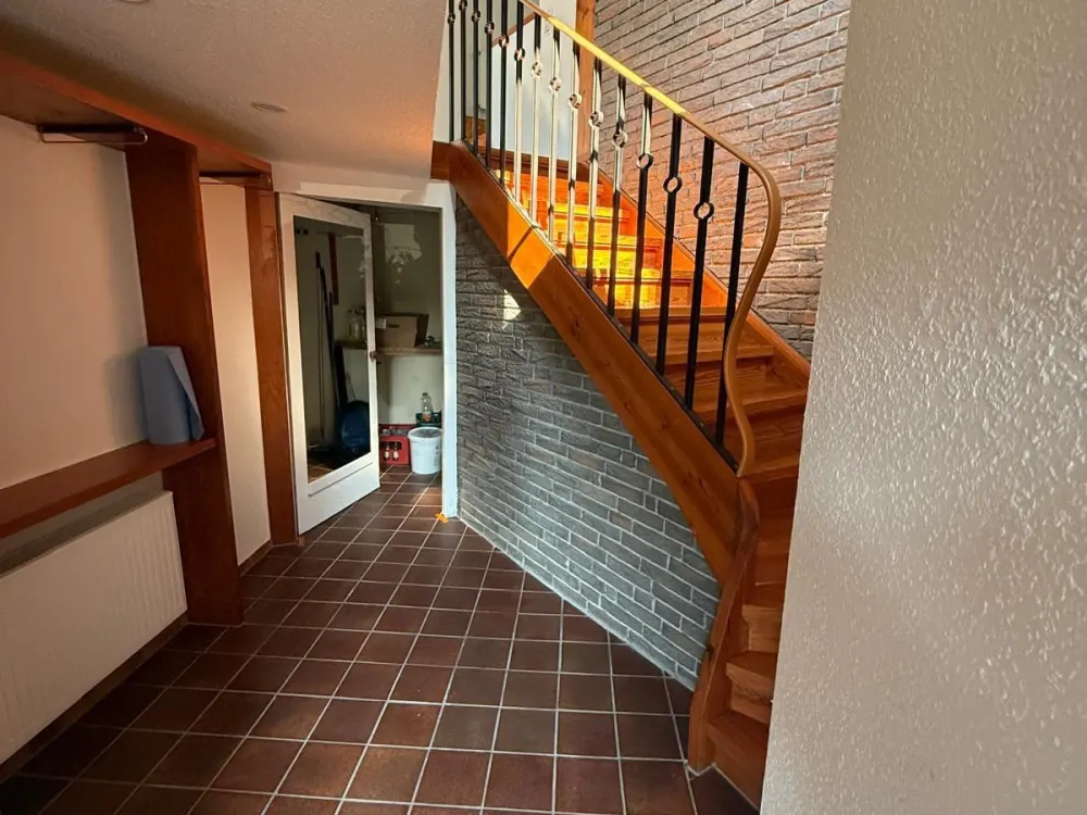Großzügige 3 Zimmer Wohnung mit Dachterrasse
