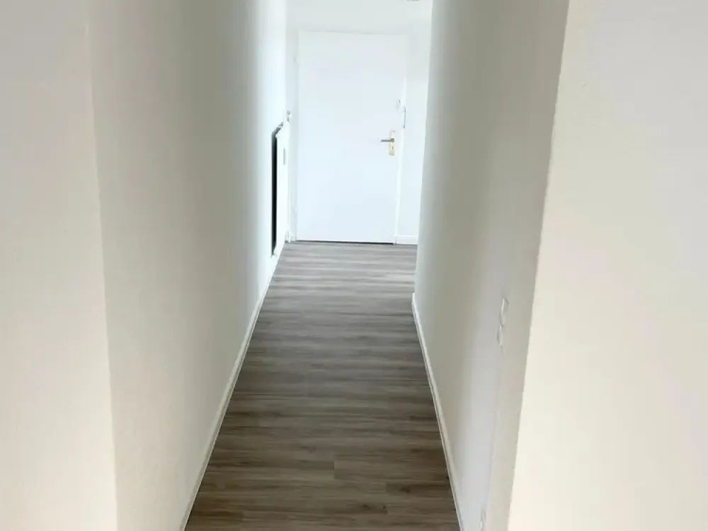 4 Zi -Wohnung Rellinger Ortskern 93 m² kernsaniert mit Balkon zum 1.6.26 zu vermieten !