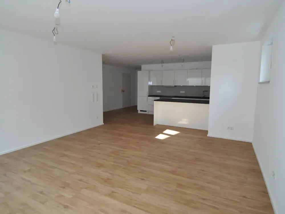 Geschmackvolle 3,5 Zi, 111 qm "Riesenterrasse" und Garten (Alleinbenutzung)