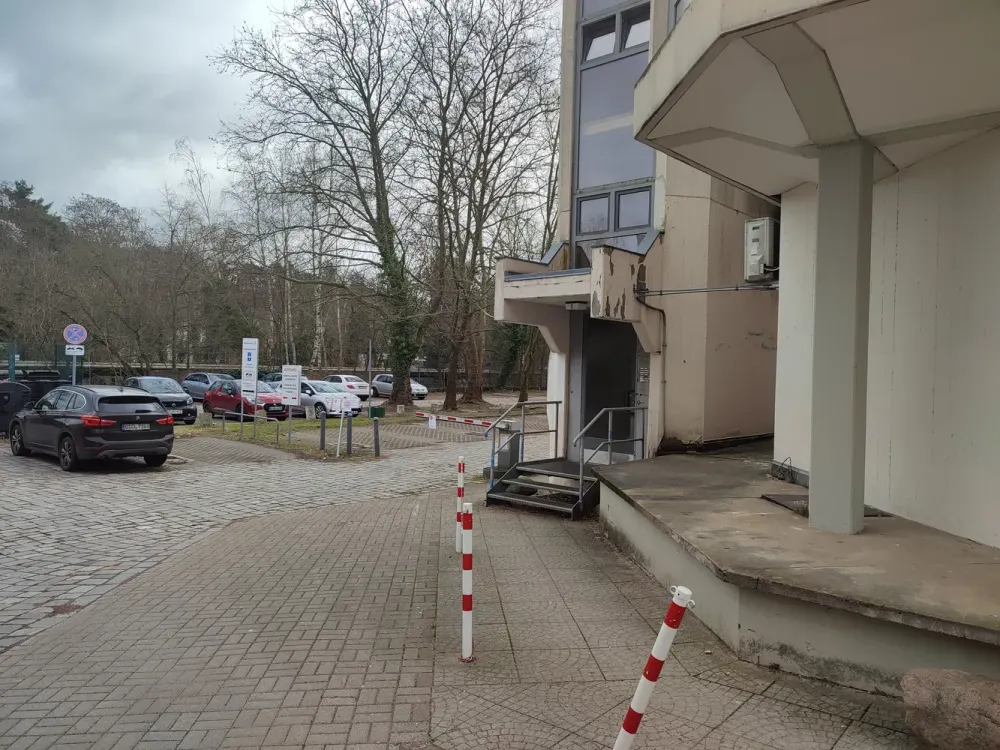 Gute Lage Welfenallee Maisonettenwohnung mit Dachterrasse