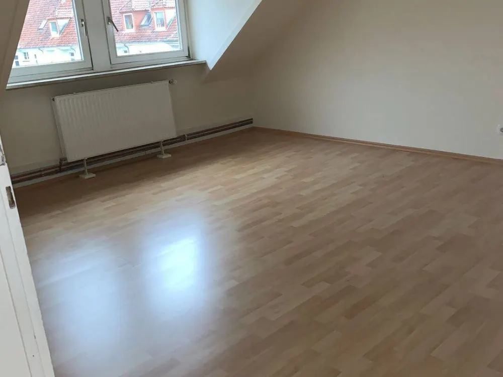 Schöne 2-Zimmer-Wohnung mit EBK in der Südstadt!