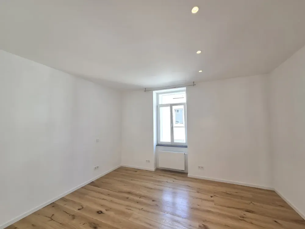 2-Zimmer-Whg., Bornheim, Erstbezug nach Modernisierung