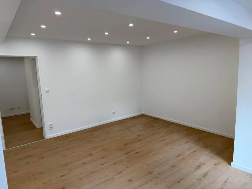 Sanierte 2 Zi. Wohnung in Wiesbaden Medenbach
