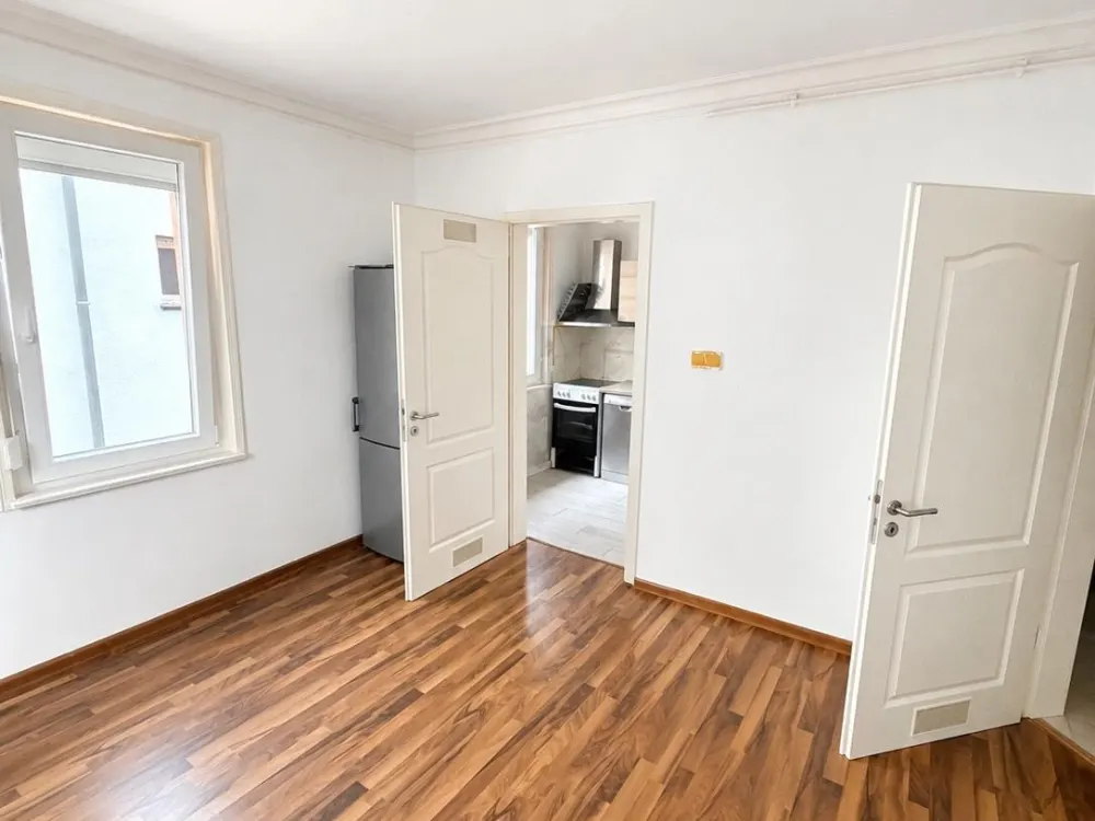 Ab sofort! Helle 3 Zimmer Wohnung in Zuffenhausen zu vermieten