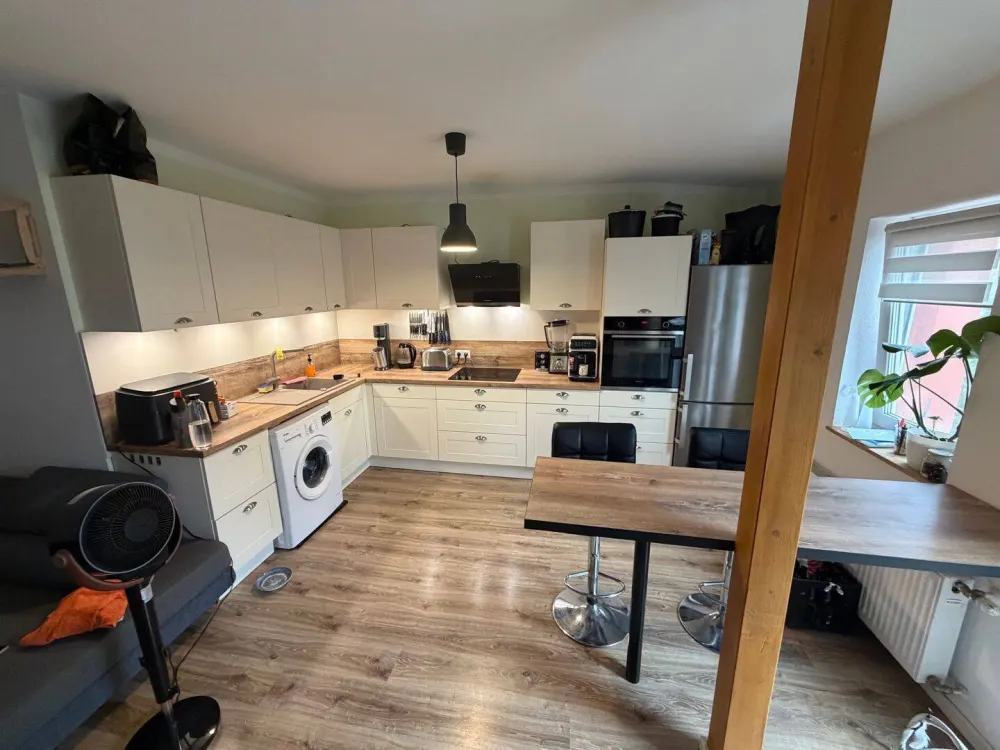 3 Raum Wohnung mit 2x Balkon, Bad mit Wanne und Dusche in der Clara-Zetkin-Straße / Ecke Klausenerstraße / Erfurt-Daberstedt
