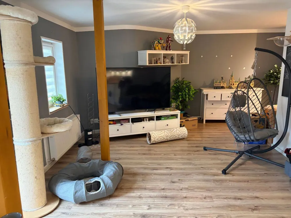 3 Raum Wohnung mit 2x Balkon, Bad mit Wanne und Dusche in der Clara-Zetkin-Straße / Ecke Klausenerstraße / Erfurt-Daberstedt