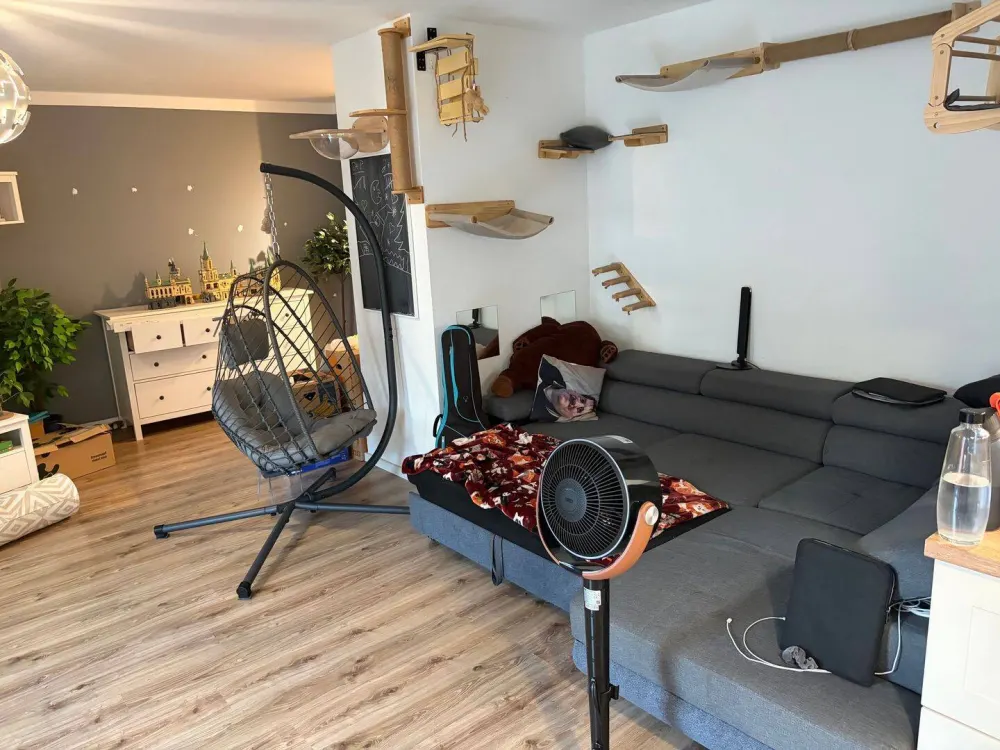 3 Raum Wohnung mit 2x Balkon, Bad mit Wanne und Dusche in der Clara-Zetkin-Straße / Ecke Klausenerstraße / Erfurt-Daberstedt