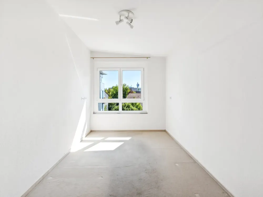 Luxuriöse lichtdurchflutete 4,5 Zimmer Penthouse-Wohnung mit Blick auf das Viadukt von Bietigheim