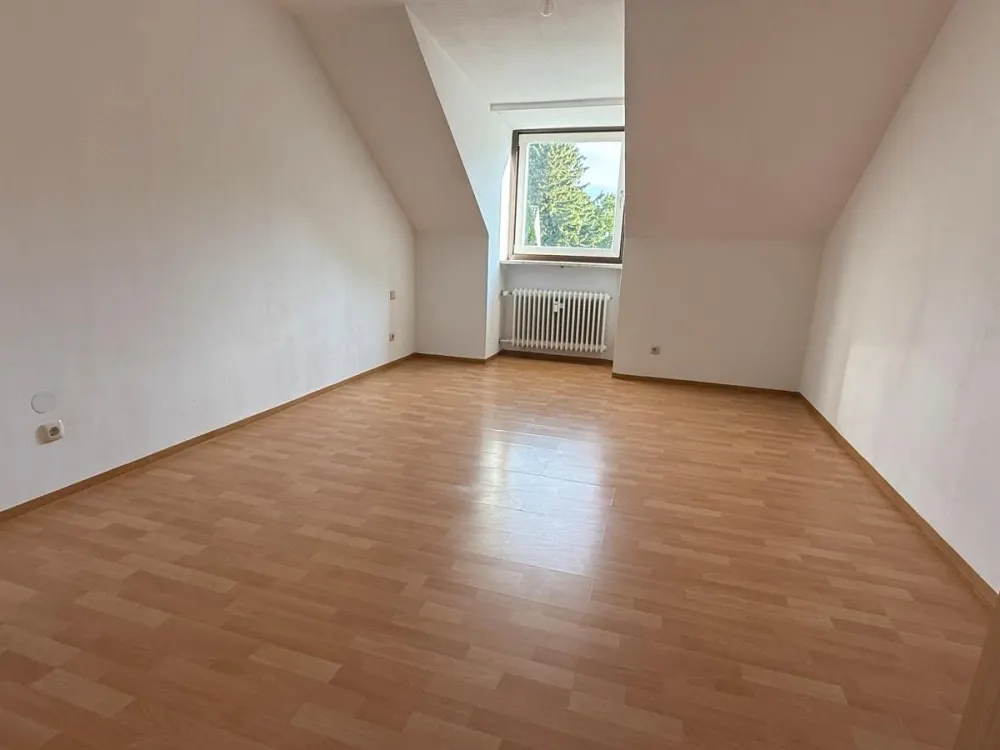 3 Zimmerwohnung 2. OG München Trudering nahe Bahnhof