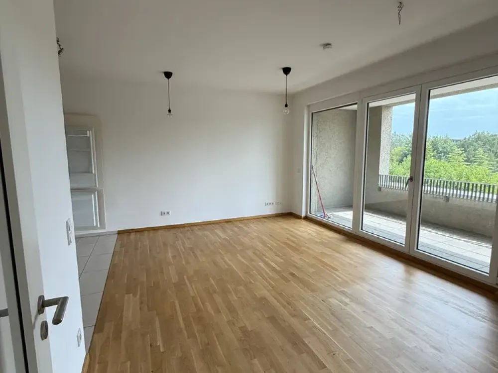 Moderne 2-Zimmer Wohnung mit Einbauküche und Balkon am Mauerpark