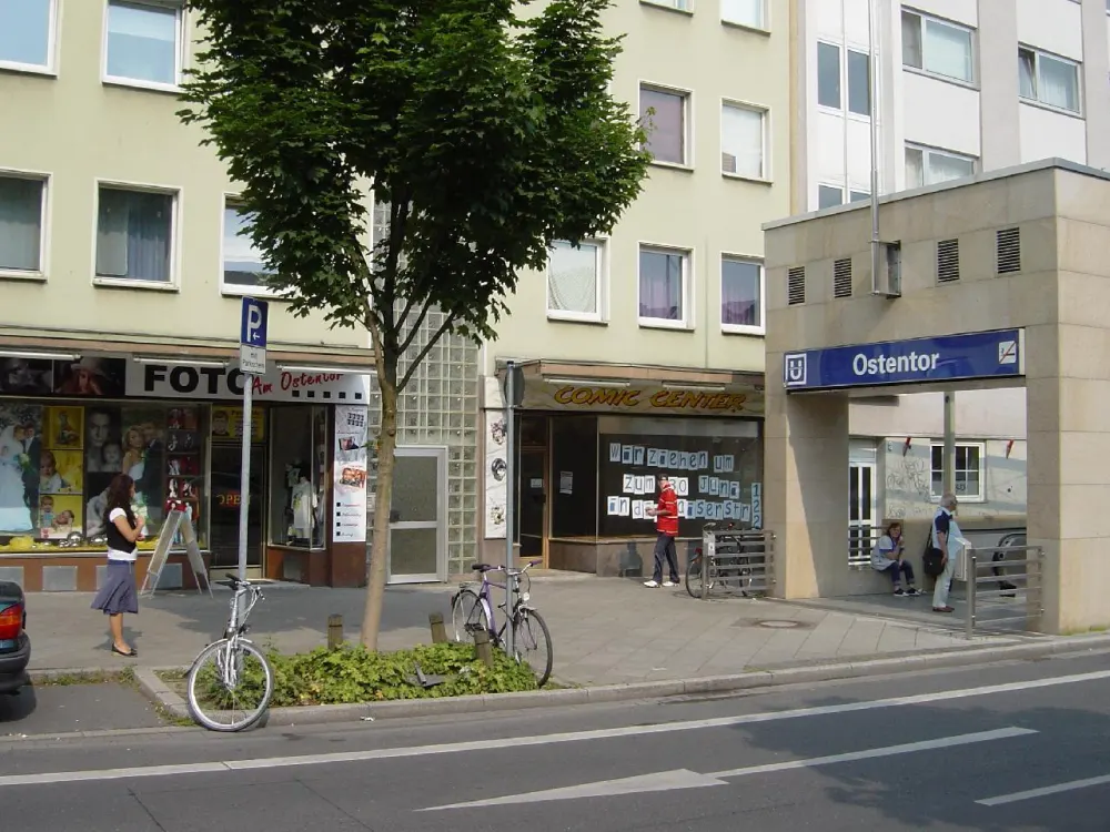 Helle Citywohnung in der Weißenburger Straße 6, Ecke Kaiserstraße, Balkon