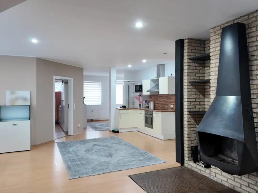 Ganderkesee Ort | Helle Drei-Zimmer Dachgeschosswohnung mit Dachterrasse mitten im Ortskern