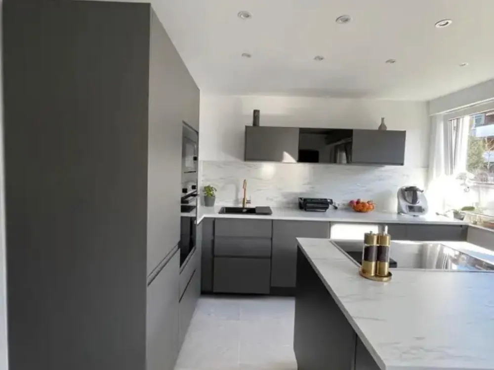 Moderne 2,5 Zimmer Wohnung