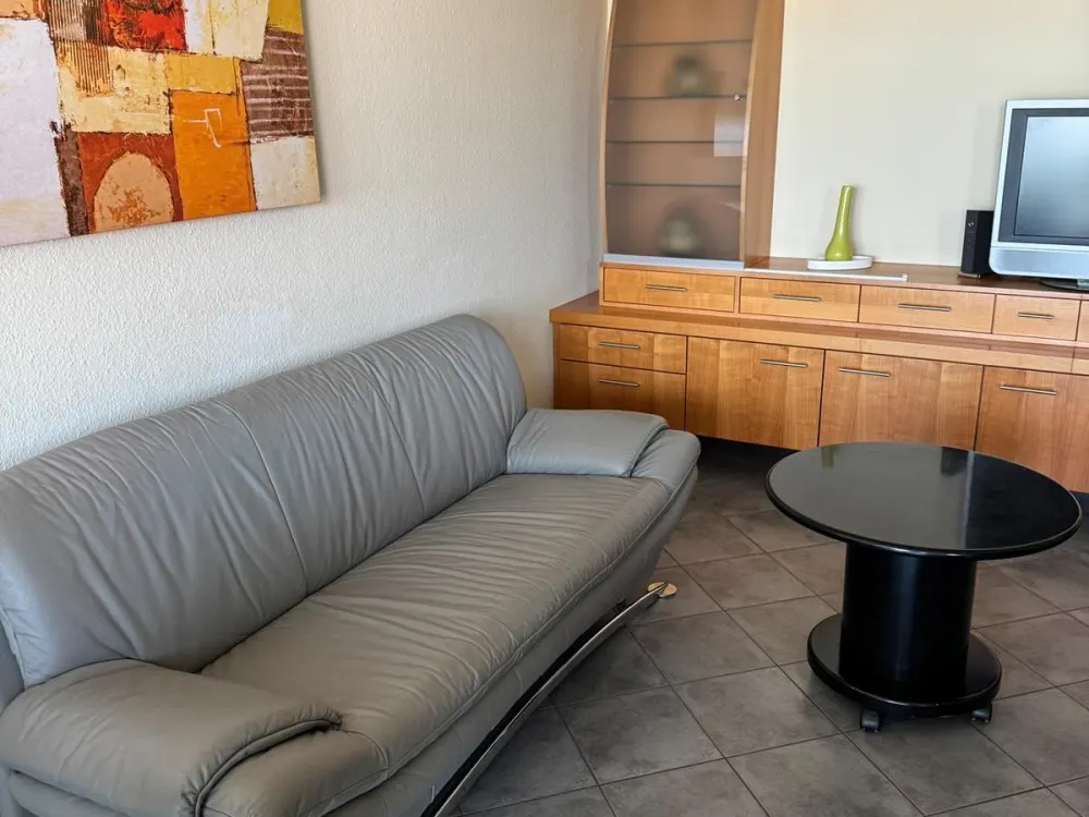 2 Zimmerwohnung möbliert mit Balkon