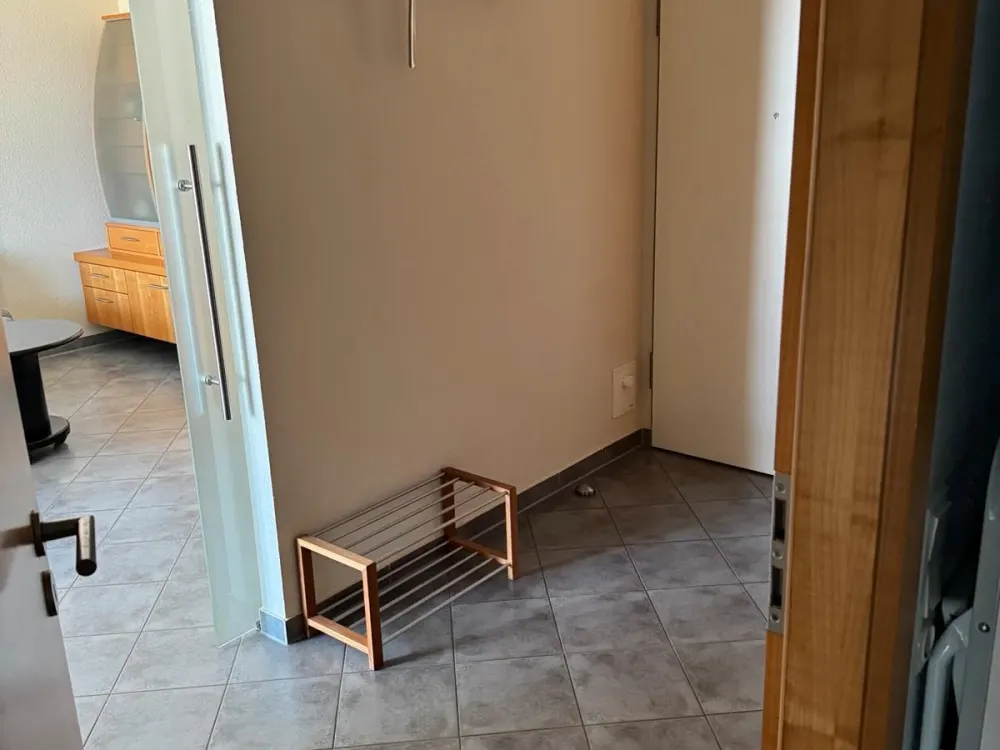 2 Zimmerwohnung möbliert mit Balkon
